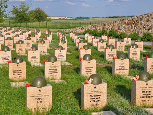 История Сталинградской битвы: мемориалы в Россошках и Солдатское поле - фото 2