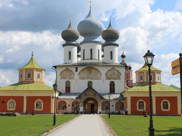В древний Тихвин из Санкт-Петербурга (в уютной мини группе) - фото 4