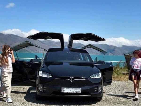По древним и красивым местам Армении — на электромобиле Tesla - фото 2