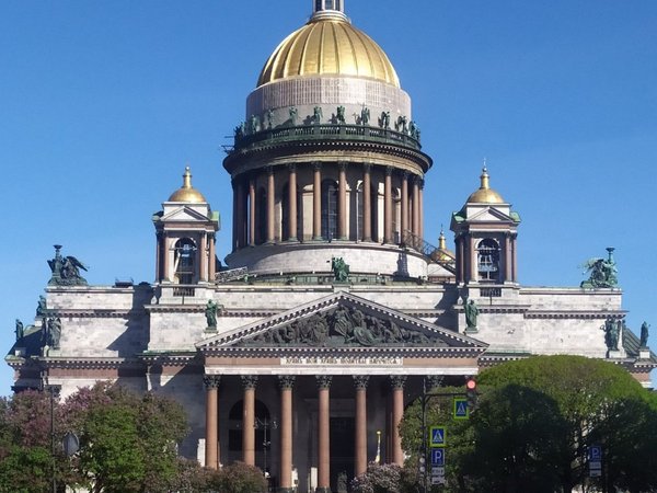 Сердце империи: главные площади Петербурга - фото 3