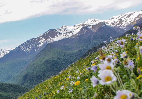 Архыз: Гумбаши, Шоанинский храм и горнолыжный курорт (из Кисловодска) - фото 4