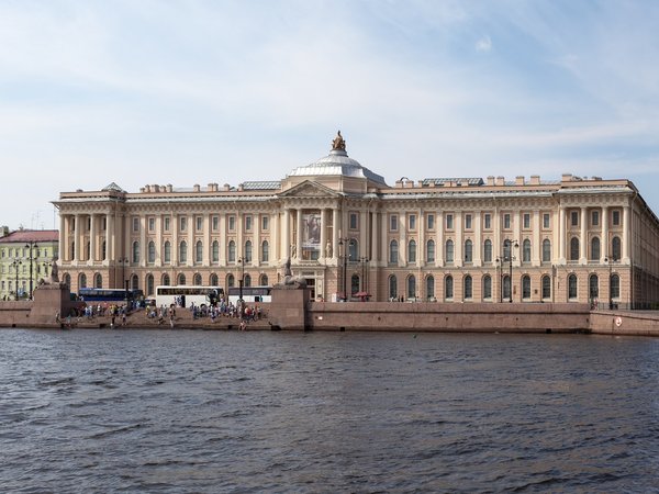 Прогулка по самой интересной улице Литейного округа с архитектором - фото 1