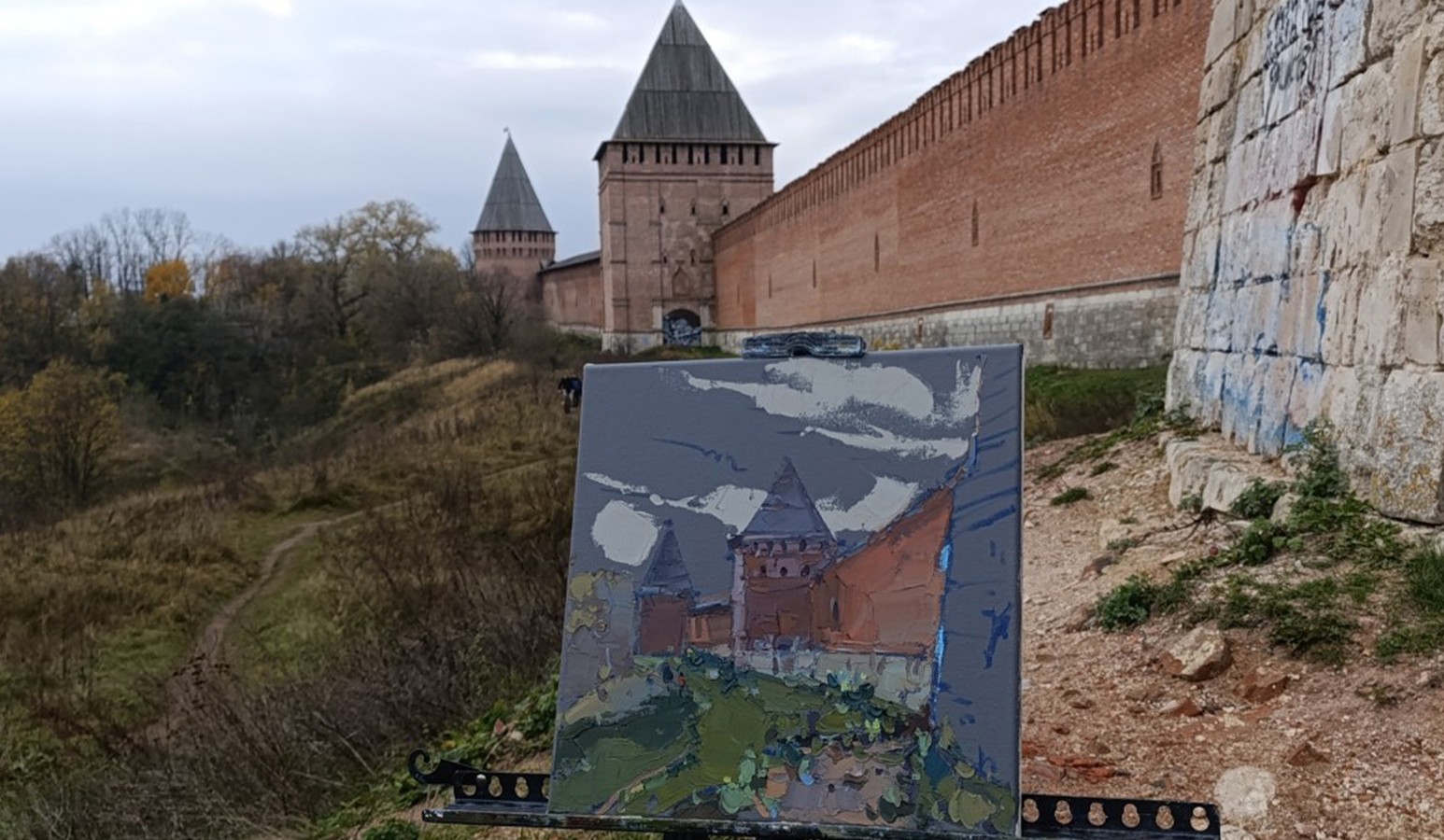 Рисуем старинный русский город: пленэр в Смоленске