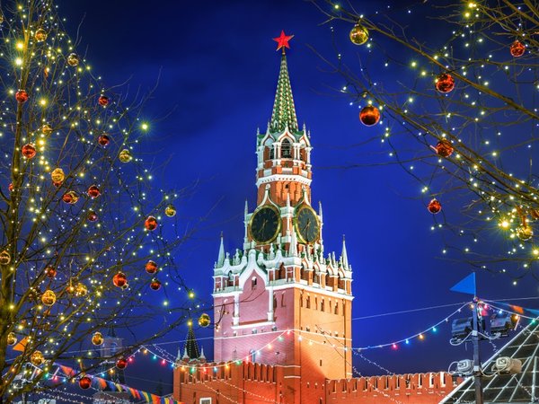 Пешком по страницам истории Москвы: персональное погружение в тайны Кремля и легенды авиации - фото 1
