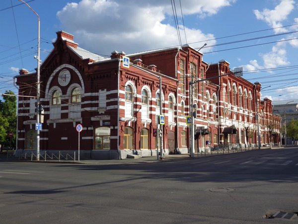 Главная площадь Саратова глазами исследователя - фото 1