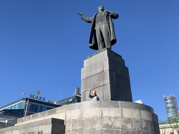 Гранд-Екатеринбург: обзорная по городу, Уралмаш, Европа-Азия, Каменный Остров и Ганина Яма - фото 3