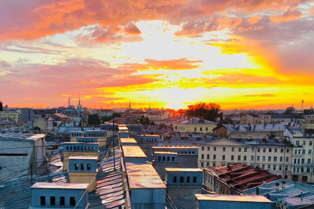 Фото экскурсии - Питер Романтиков: дворы, парадные, крыша и коммуналка Довлатова - 10