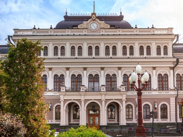 Площадь Свободы и Красная слобода: Казань парадная и душевная - фото 1