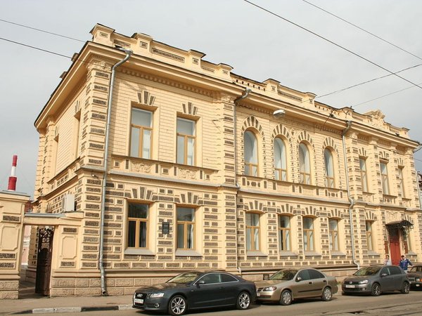 Прогулка по улицам красного террора, купцов и ямщиков, Горького и Вассы Железновой
