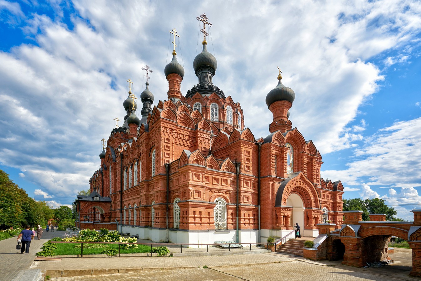 Из Москвы — в Калугу, Оптину пустынь, Шамордино и Козельск