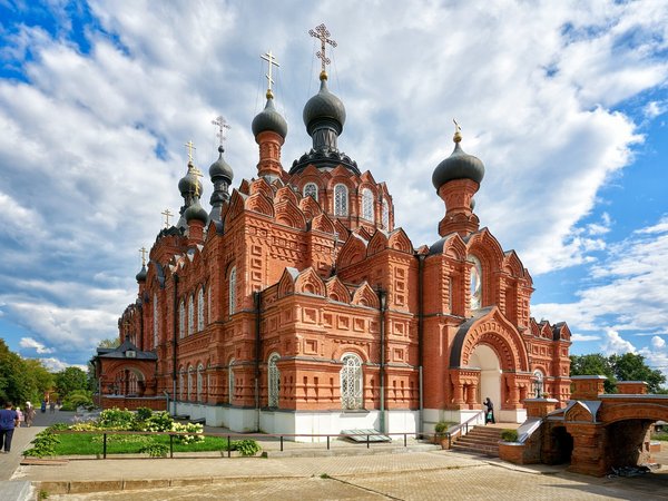 Из Москвы — в Калугу, Оптину пустынь, Шамордино и Козельск