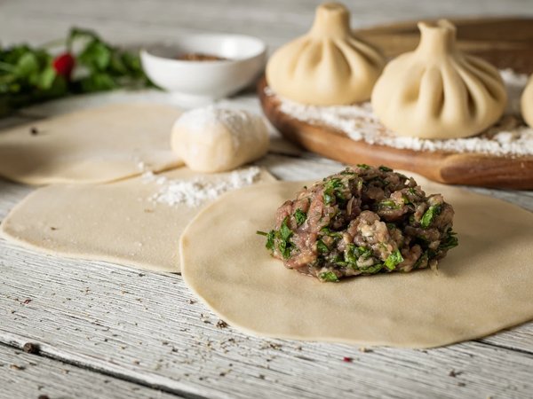 Вкусная Аджария: мастер-класс по приготовлению хинкали - фото 1