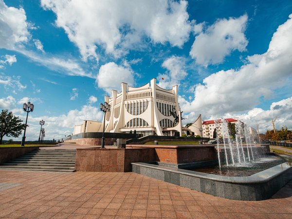 В Лидский замок и королевский Гродно — из Минска