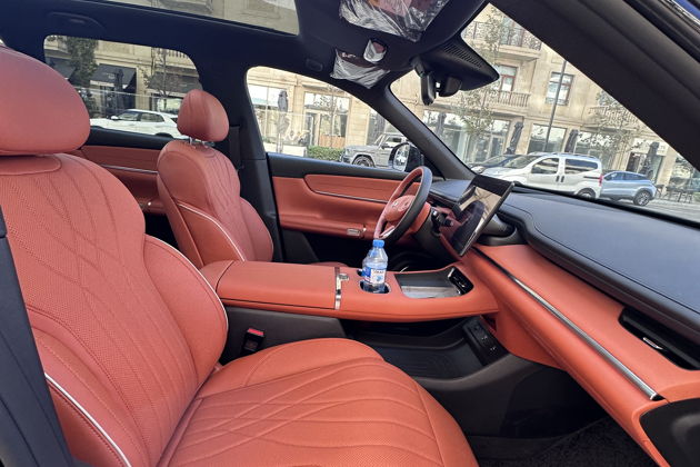 Фото экскурсии - Путешествие к агатовым горам, розовому озеру, мистической горе Бешбармаг с дегустацией черной икры - 8