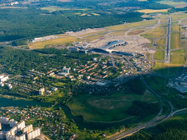 Погружение в тайны авиации: экскурсия по аэропорту Внуково - фото 2