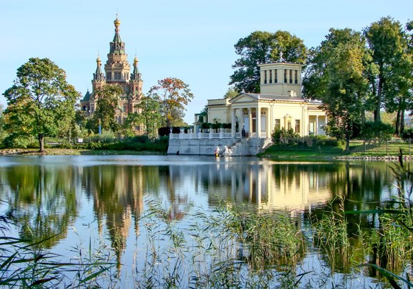 Индивидуальная экскурсия Петергоф и Кронштадт в один день