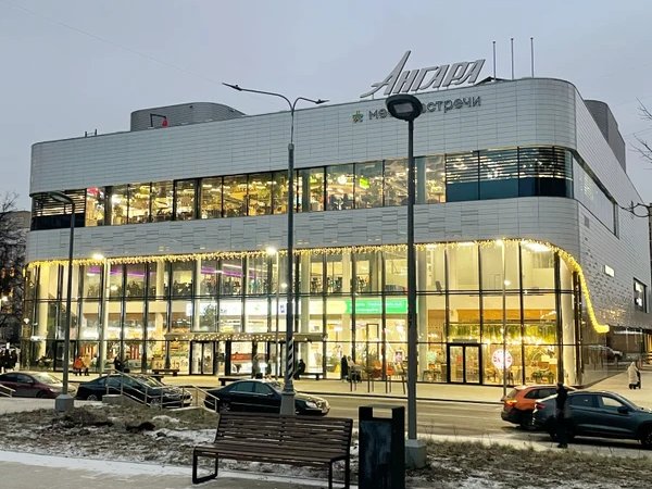 Гуляем по Варшавке: авторский взгляд на историю района