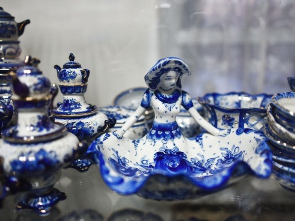 Гжельский куст: история бело-голубого символа России — из Москвы - фото 3