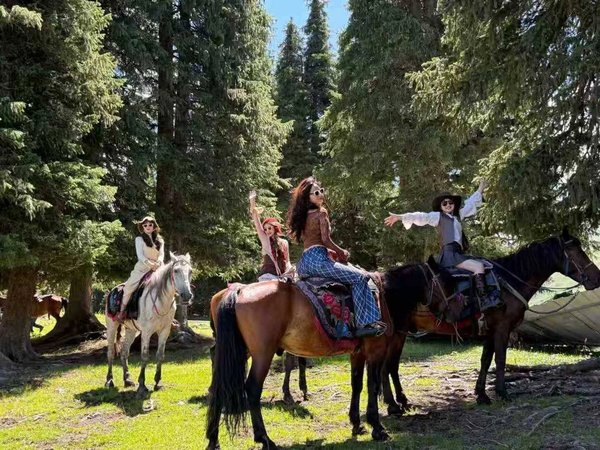 По Китаю верхом и на автомобиле в мини-группе с комфортом, фото 1