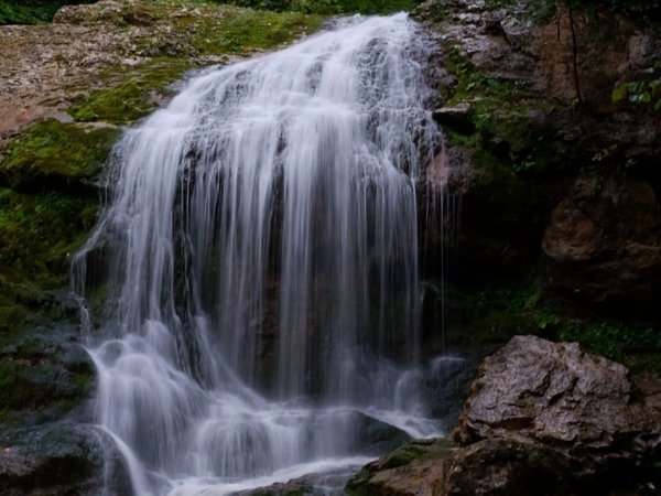 Треккинг к водопадам Адыгеи в поисках весны - фото 1