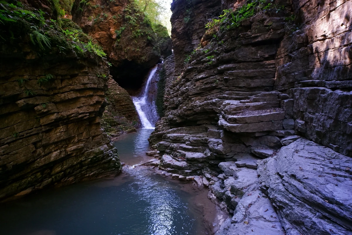 Треккинг к водопадам Адыгеи в поисках весны - фото 2