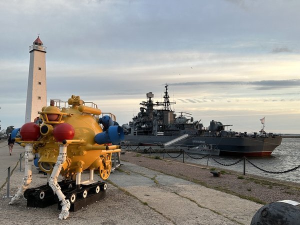 Средневековый Выборг, воинственный Кронштадт и величественный Санкт-Петербург - фото 1