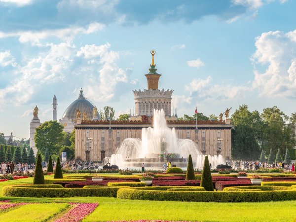 Прогулка по ВДНХ и экскурсия в павильоне №34 «Космос» - фото 1