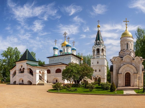Возрождённые святыни Истринского края — из Москвы - фото 1