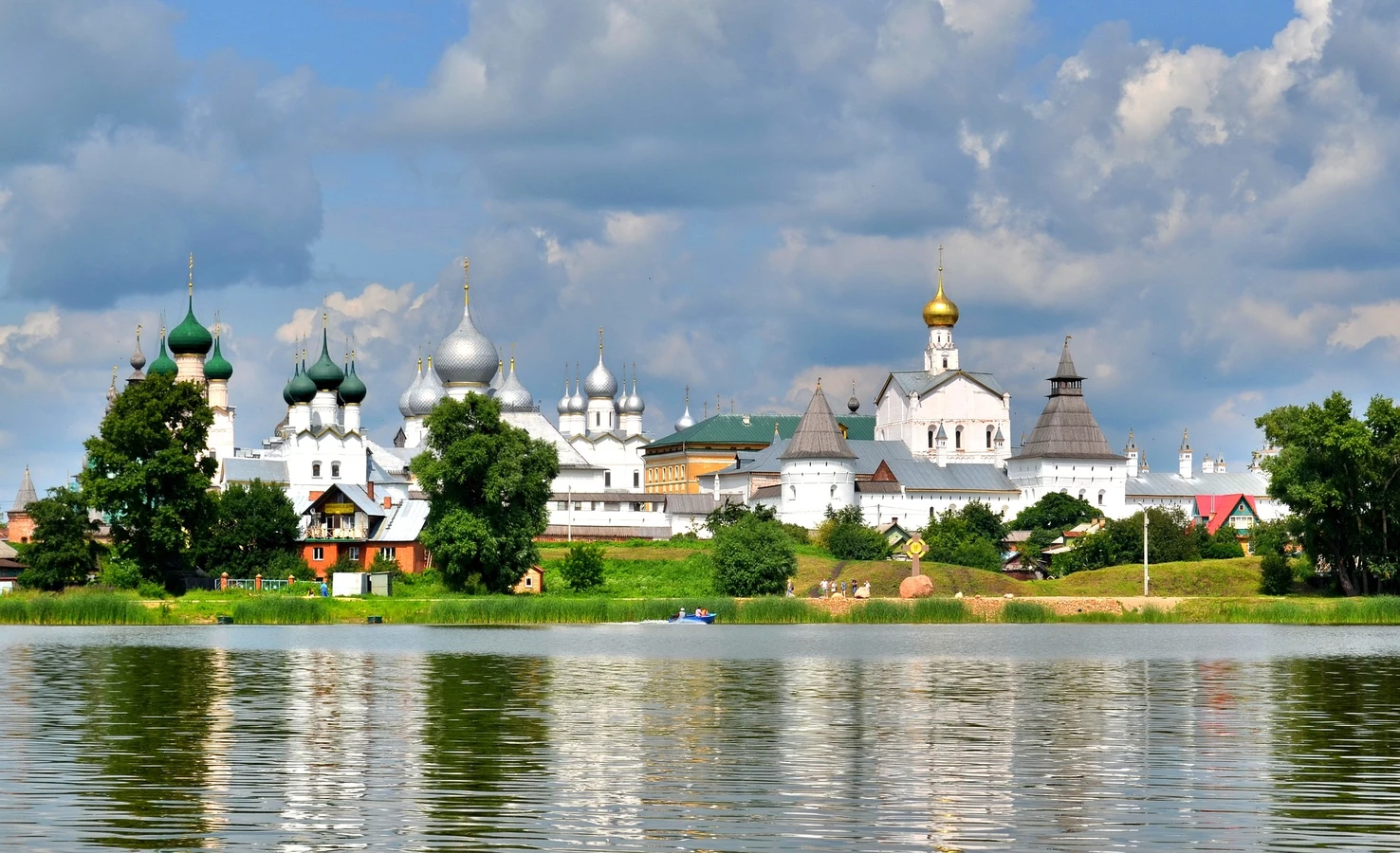 Из Ярославля — в Ростов Великий и Переславль-Залесский на вашем авто