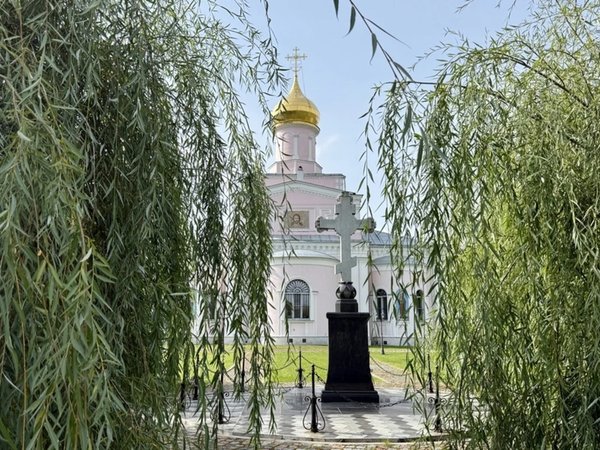 Усадьба Валуево, романо-готика в Филимонках и Зосимова пустынь (из Москвы) - фото 1
