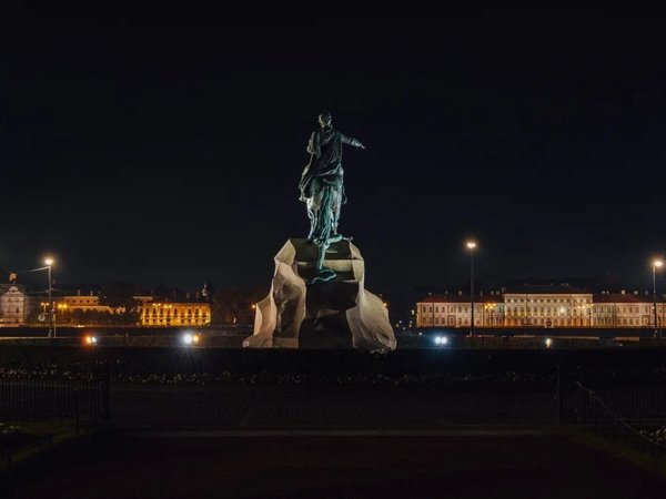 Петербург — город на костях