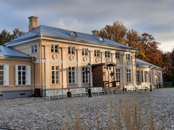 Прогулка по скальному парку Монрепо в группе - фото 4
