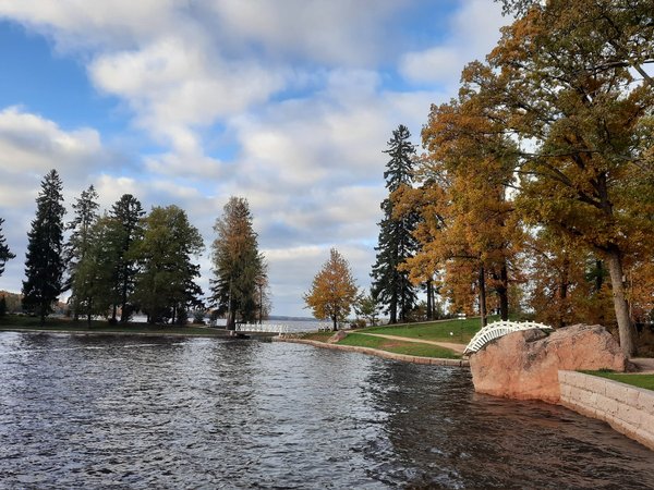 Прогулка по скальному парку Монрепо в группе - фото 3