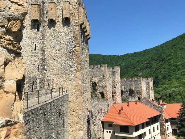 Авто-путешествие по Сербии: монастырь, пещера, водопад - фото 4
