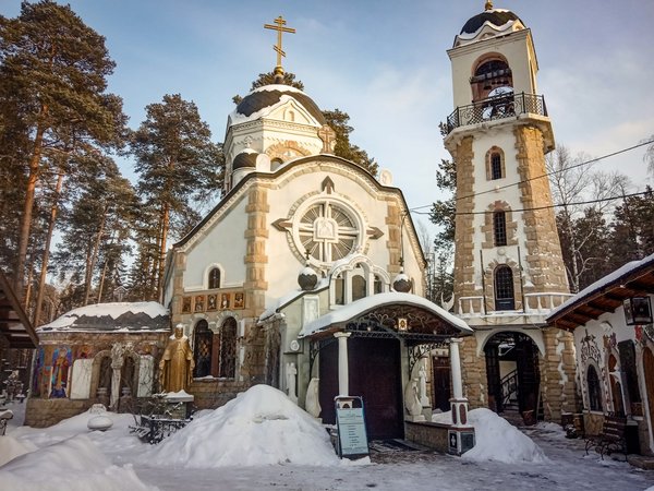 «Новодевичье кладбище Свердловска»: групповая экскурсия - фото 1