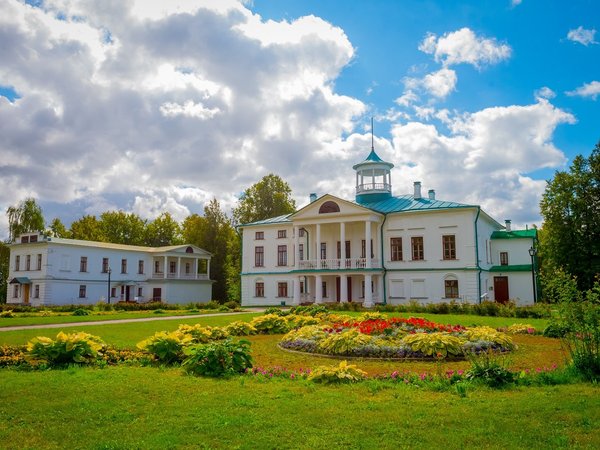 Ярославль литературный: в гости к Николаю Некрасову в Карабиху