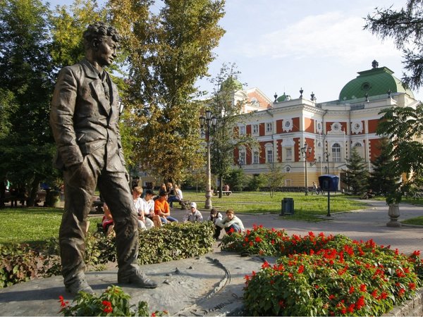 По столице Прибайкалья с иркутянином в 13 поколении - фото 2