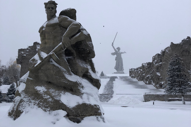 Фото - экскурсия: Монументальный комплекс на Мамаевом кургане создан скульптором Вучетичем