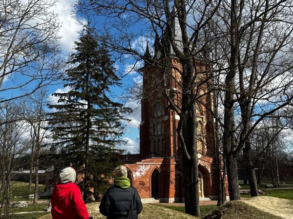 Скандиэкскурсия в Александровском парке в Пушкине