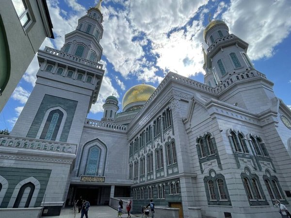 Религии мира в Москве: в поисках истины