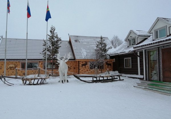 В гостях у коренного народа Севера, в саамской деревне.