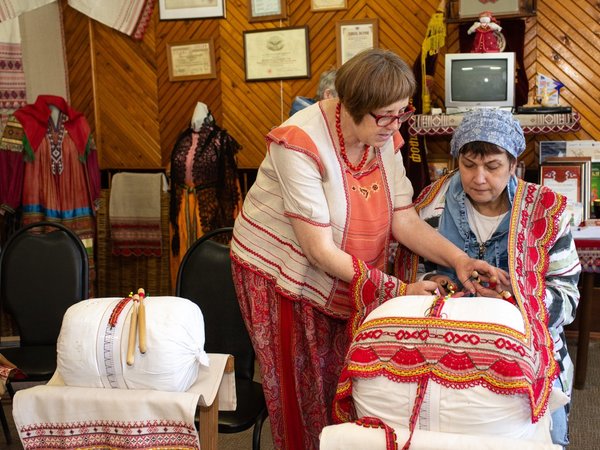 Сирень, усадьбы, кружево, керамика: тур из Москвы в Тамбов и на фестиваль - фото 2