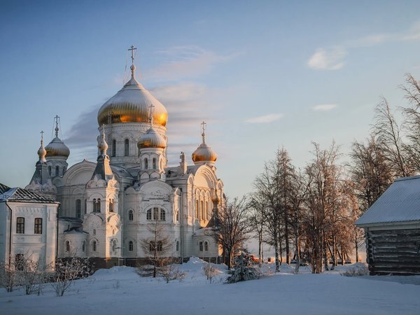 4 в 1: Кунгурская пещера, Кунгур, Белогорский монастырь и скала Ермак - фото 1