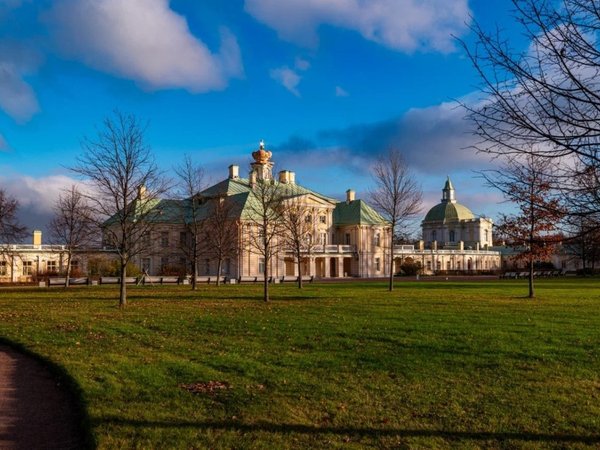 Петергоф, Александрия и Ораниенбаум — групповая автобусная экскурсия - фото 3