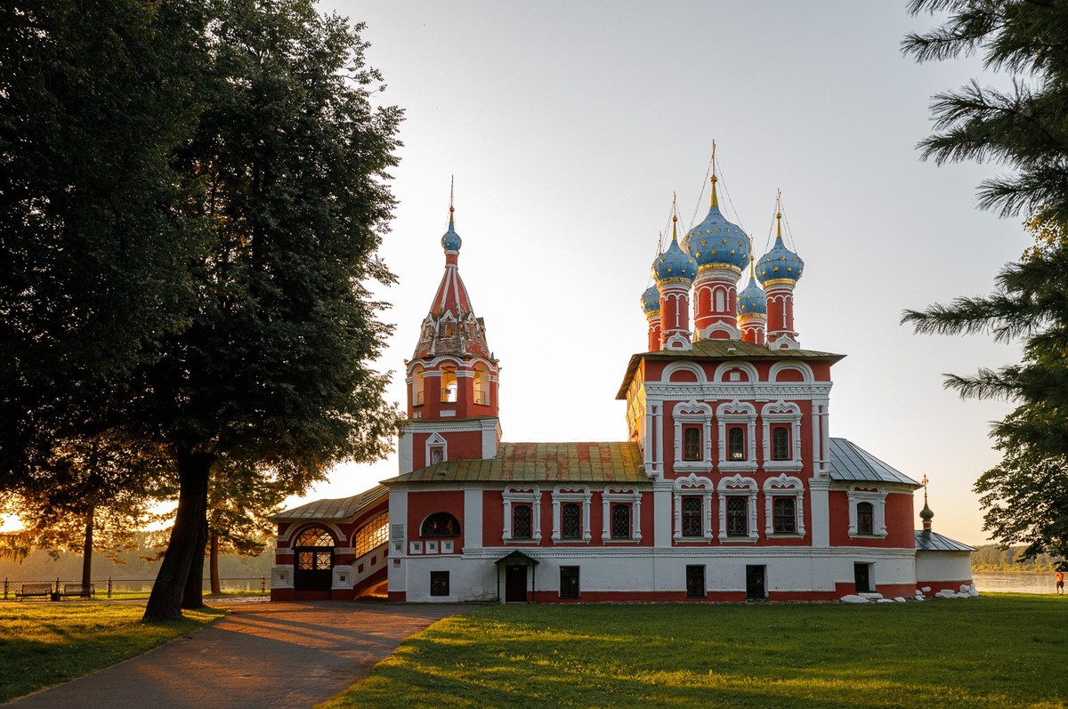 Колоритный Углич: от кремля до кацкарей (на вашем авто) - фото 2