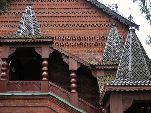 Колоритный Углич: от кремля до кацкарей (на вашем авто) - фото 1