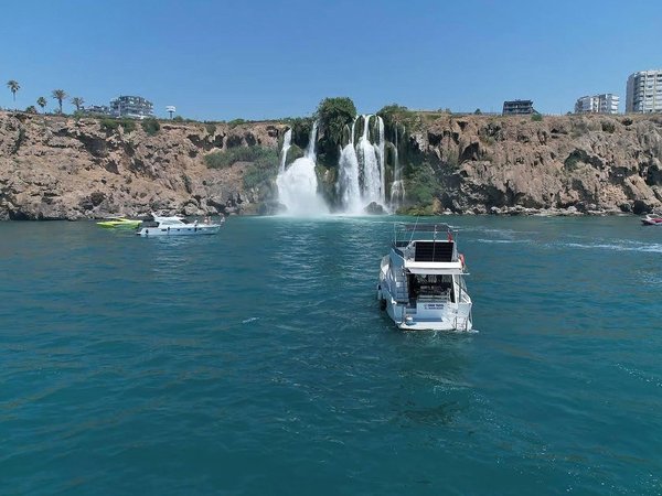 Водная прогулка на частной яхте — в Анталье - фото 1