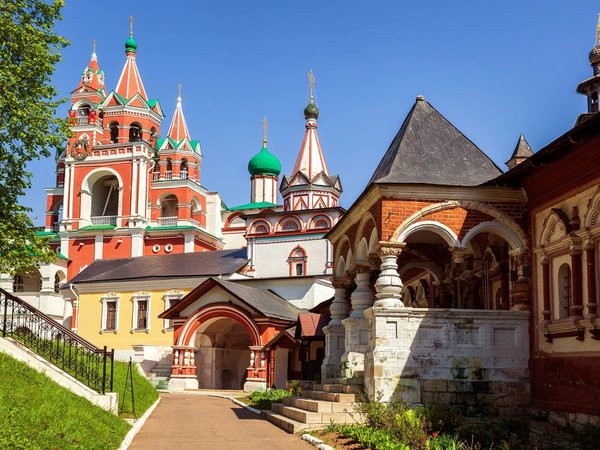 Из Москвы — в Звенигород, древний город среди сосновых холмов - фото 1