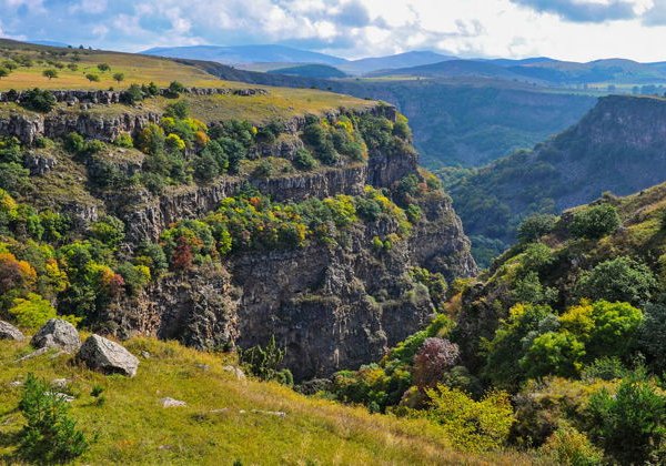 Бриллиант в небе-Тропа над бездной: Экскурсия в Дашбаши - фото 1