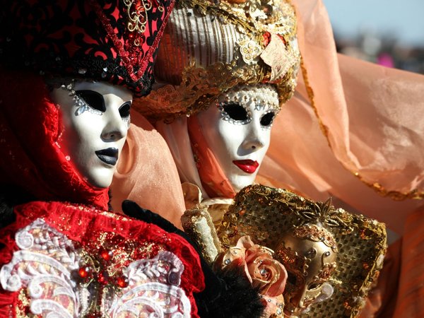 Магия Венецианского карнавала: тайны, маски и легенды